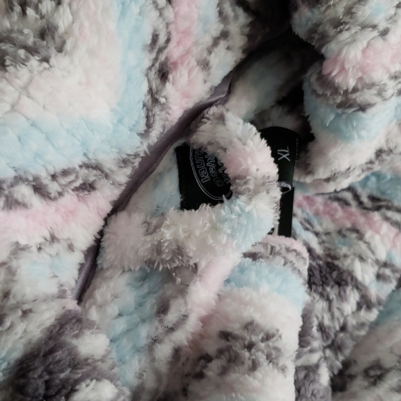 Laura Ashley Printed Fluffy ROBE Soft Warm NEW NWT - Picture 5 of 8